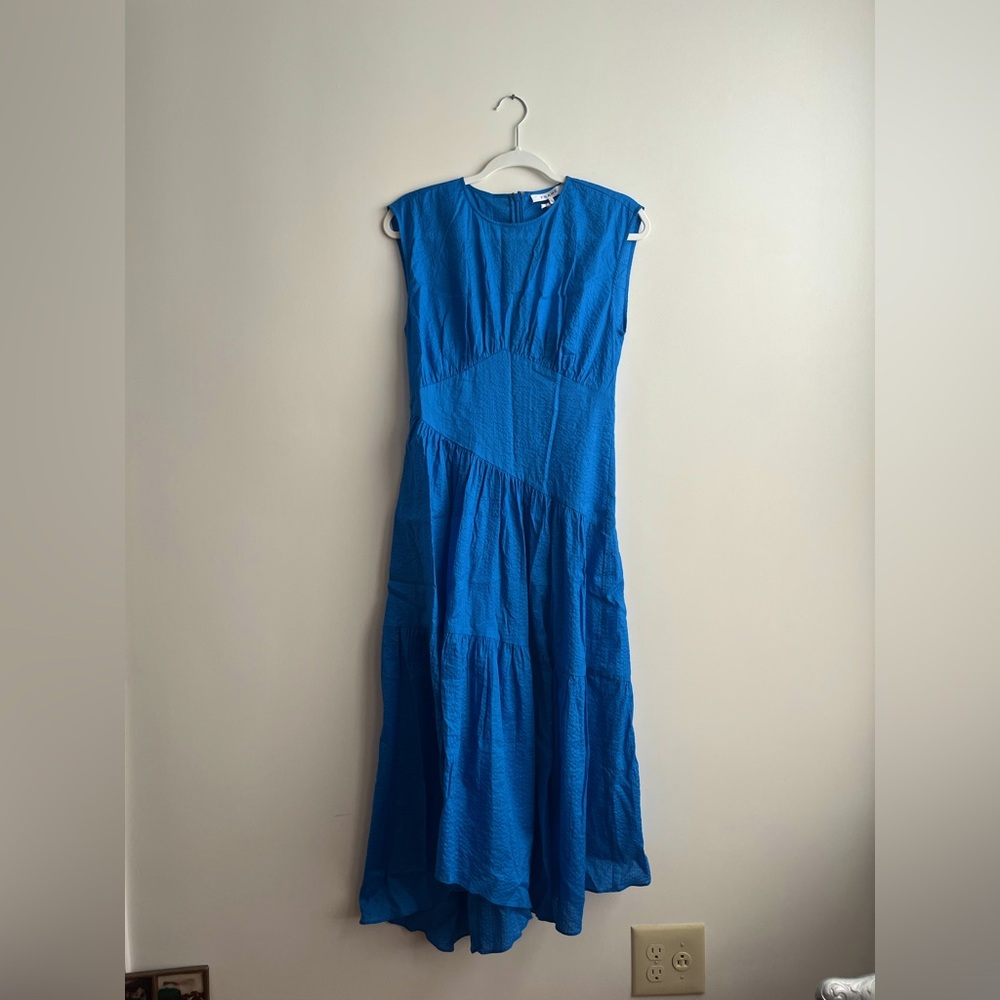 Elegant Blue Sleeveless Dress